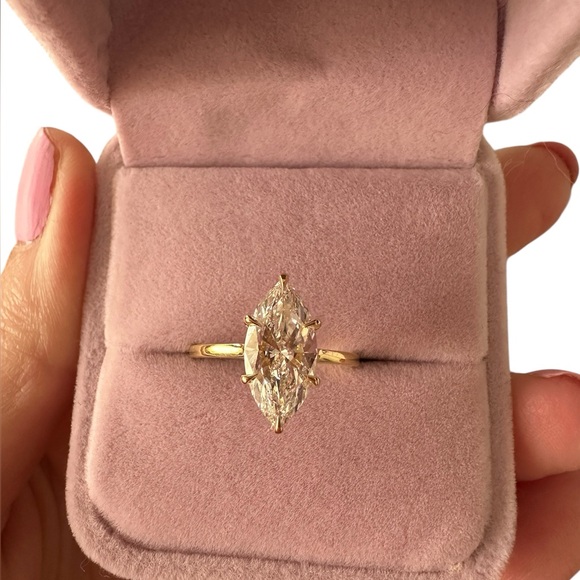 2.07 Carat Lab Diamond Marquise Ring - Picture 4 of 4